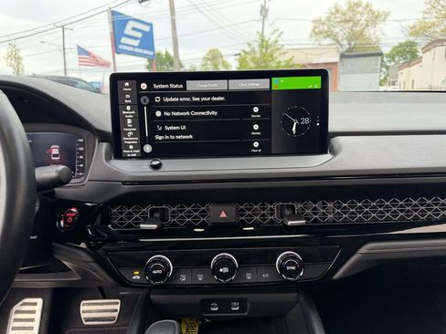 Used 2024 Honda Accord Sport image 22