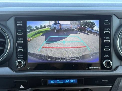 Used 2023 Toyota Tacoma TRD Sport w/ Technology Package AWD/4WD image 23
