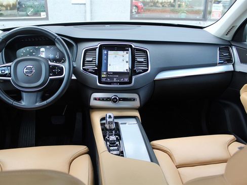 Used 2016 Volvo XC90 T8 Momentum w/ Vision Package image 26