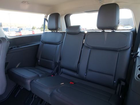 New 2025 Ford Expedition Max Active image 15