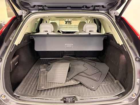 Used 2023 Volvo XC60 B5 Plus w/ Protection Package Premier AWD/4WD image 23