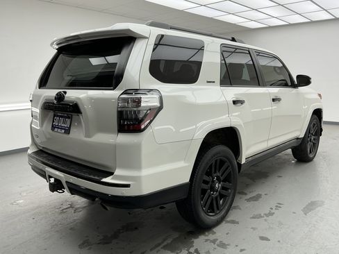 Used 2019 Toyota 4Runner Limited image 4