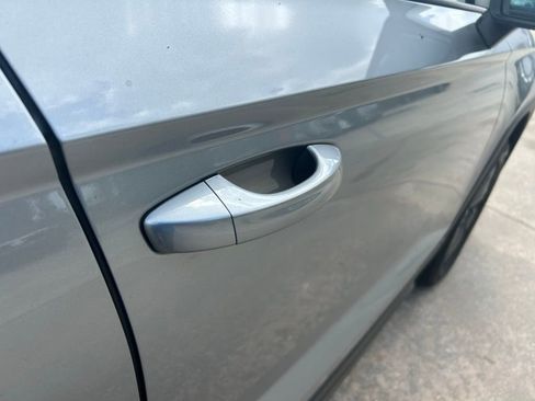 Certified 2025 Volkswagen Taos S image 31