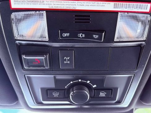 Used 2021 Toyota Tacoma TRD Off-Road w/ Technology Package AWD/4WD image 14