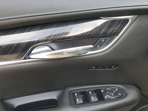 Used 2022 Cadillac XT6 Premium Luxury image 30