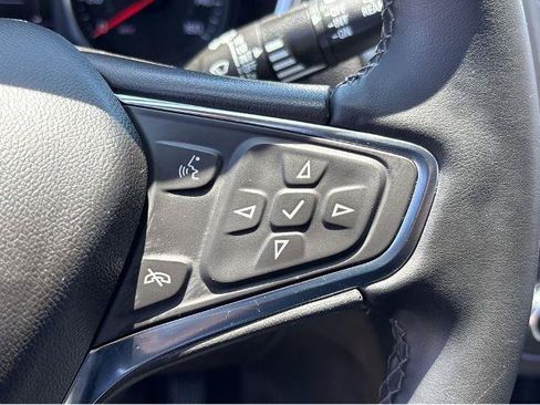Used 2023 Chevrolet Equinox LT FWD image 21