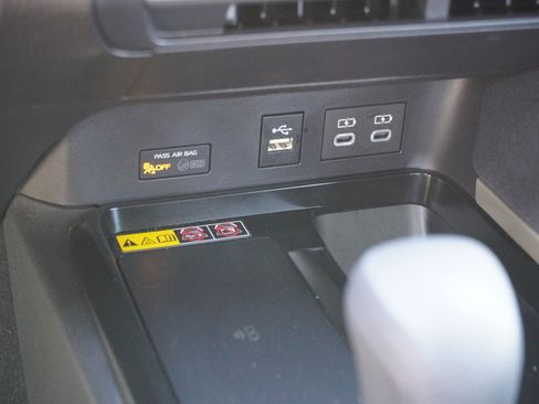 Used 2026 Toyota Camry LE FWD image 24