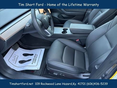 Used 2023 Tesla Model 3 Standard Range image 8