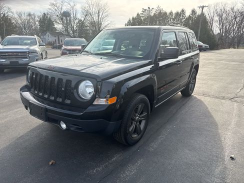 Used 2016 Jeep Patriot 75th Anniversary w/ Power Value Group image 7