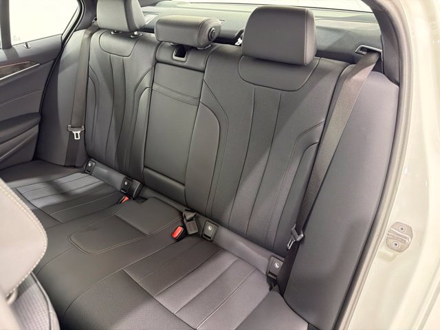 Certified 2023 BMW 530i xDrive w/ Convenience Package AWD/4WD image 16