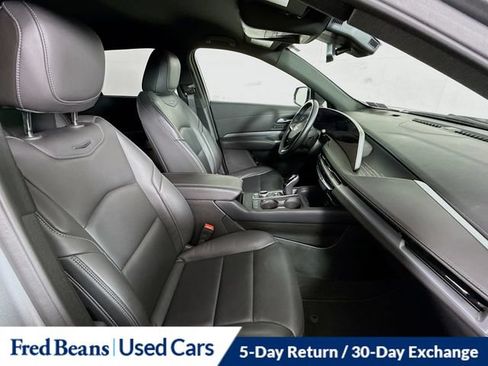 Used 2025 Cadillac XT4 Premium Luxury AWD/4WD image 35