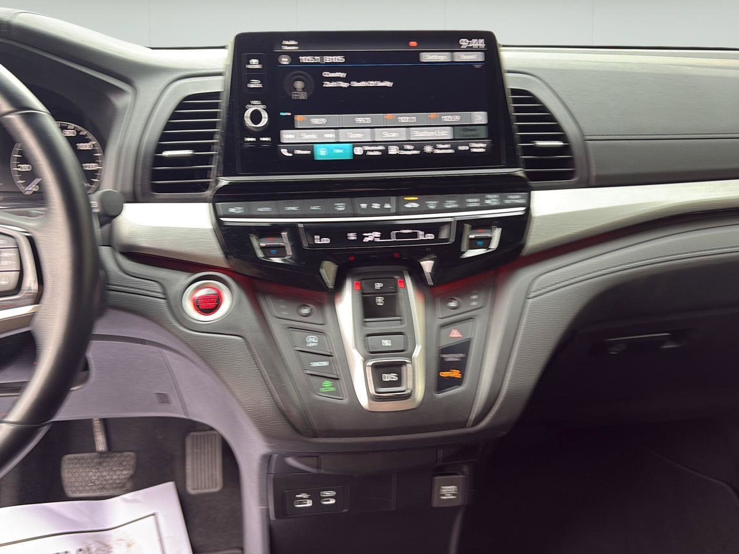 Used 2025 Honda Odyssey Sport-L image 18