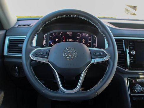 Used 2023 Volkswagen Atlas SE image 19