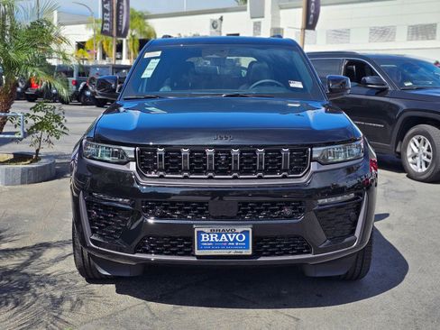 New 2026 Jeep Grand Cherokee Limited Reserve image 2