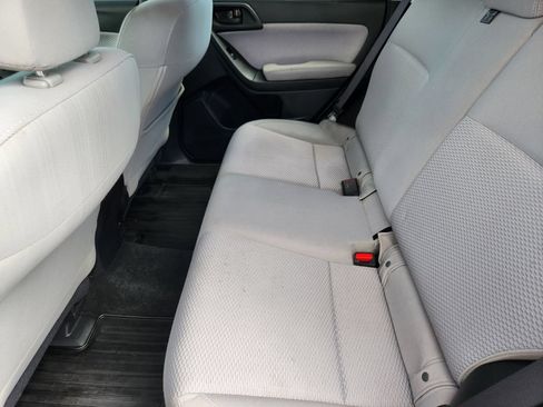 Used 2017 Subaru Forester 2.5i AWD/4WD image 31