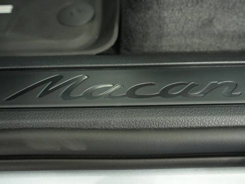 New 2025 Porsche Macan image 32
