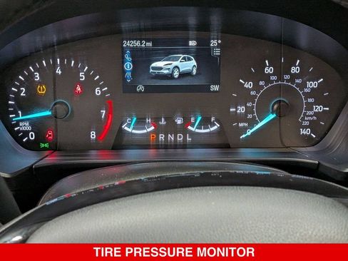 Used 2022 Ford Escape SE w/ Cold Weather Package AWD/4WD image 19