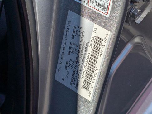 Used 2016 MAZDA MAZDA3 i Sport w/ Preferred Equipment Package image 34