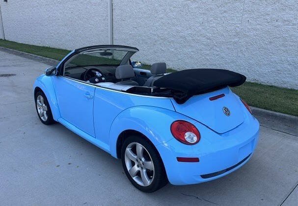 Used 2006 Volkswagen Beetle Convertible w/ Package 2 FWD image 16
