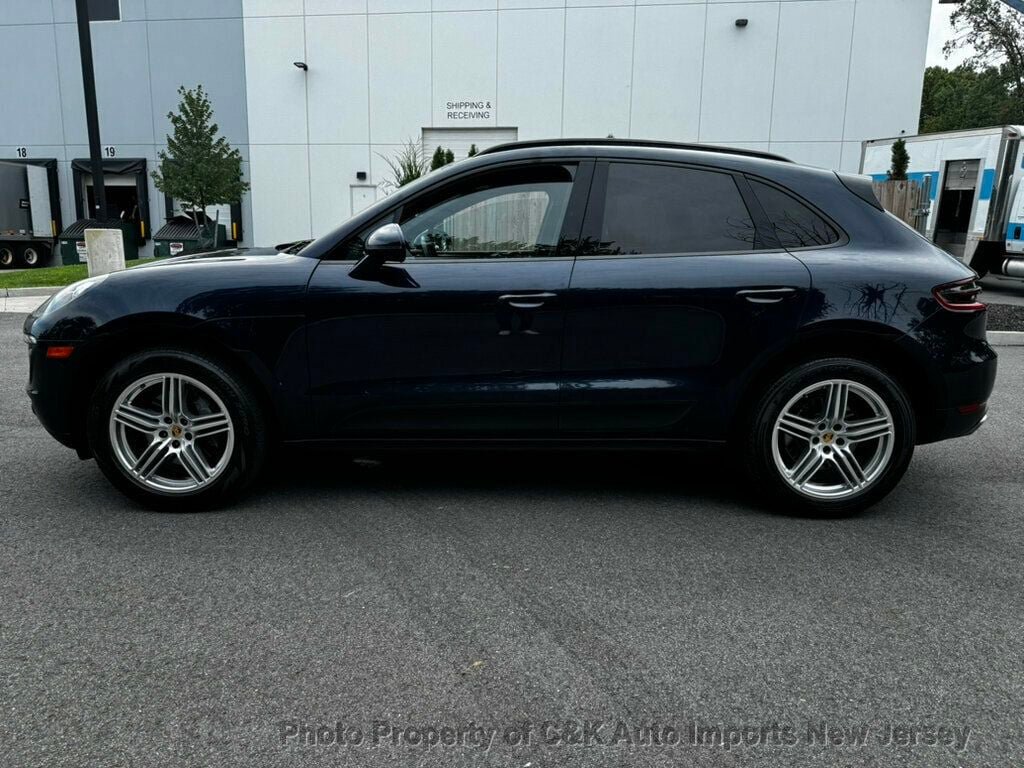 Used 2017 Porsche Macan AWD/4WD image 3