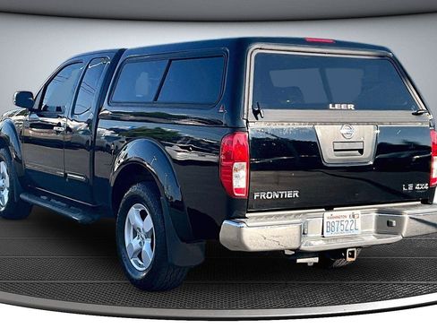 Used 2005 Nissan Frontier LE AWD/4WD image 5