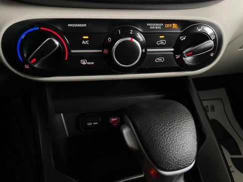 Used 2021 Kia Soul LX FWD image 33
