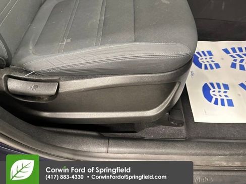 Used 2016 Kia Sorento LX image 11