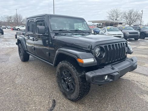 Used 2022 Jeep Gladiator Willys image 8