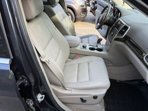 Used 2012 Jeep Grand Cherokee Laredo image 34