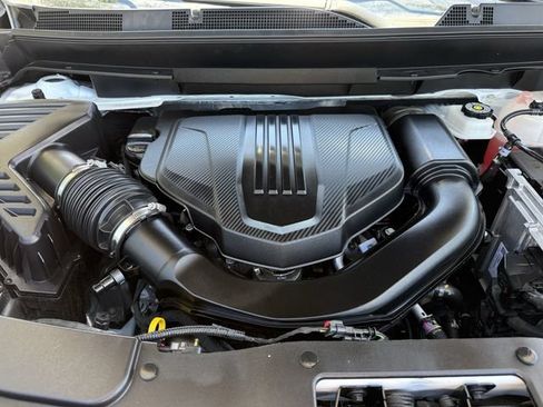 Certified 2026 Chevrolet Traverse LT FWD image 33
