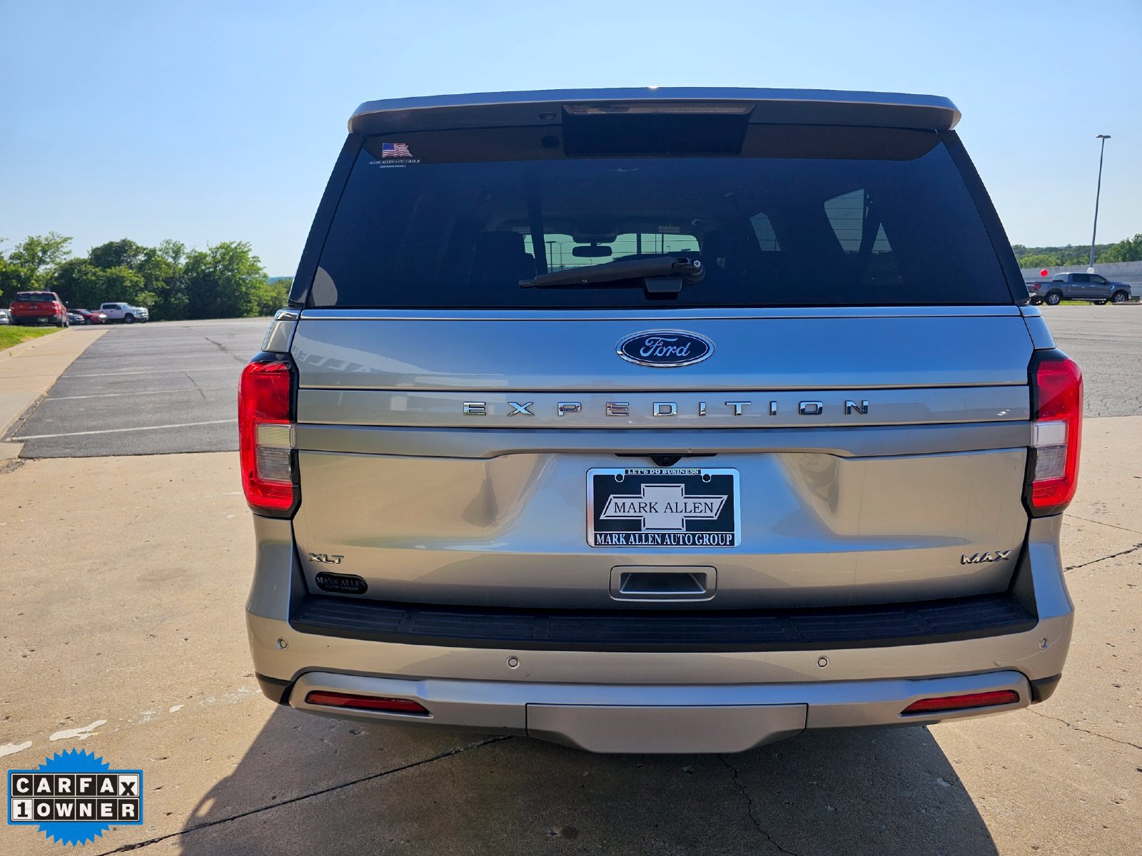 Used 2024 Ford Expedition Max XLT RWD image 4