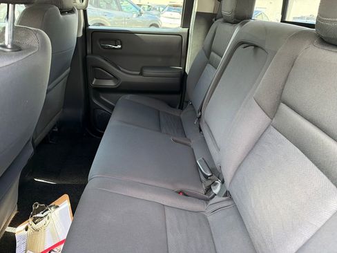 Used 2022 Nissan Frontier SV image 30