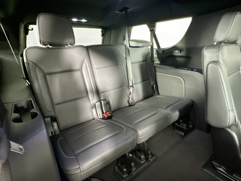 Used 2021 GMC Yukon XL Denali w/ Denali Premium Package RWD image 30