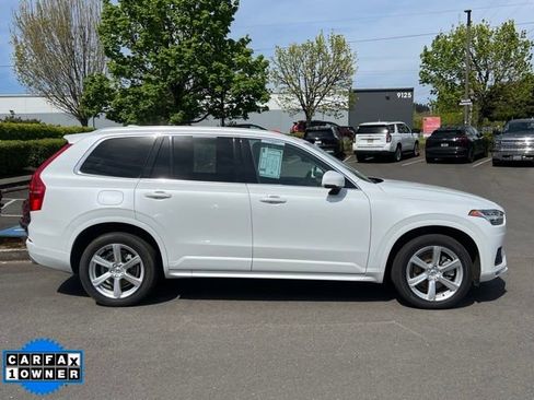 Used 2021 Volvo XC90 T6 Momentum AWD/4WD image 8