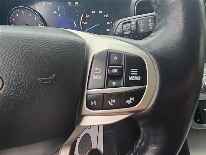 Used 2021 Ford Explorer XLT w/ Equipment Group 202A AWD/4WD image 18