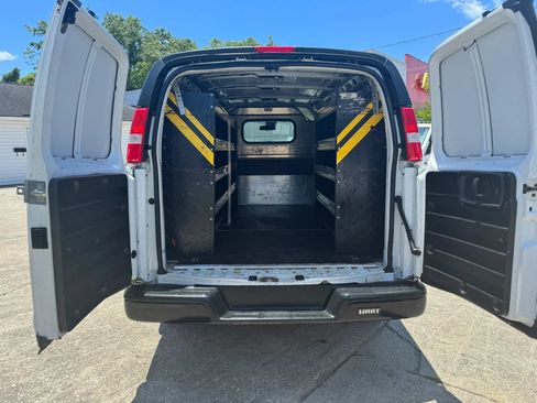 Used 2020 Chevrolet Express 2500 w/ Driver Convenience Package RWD image 14