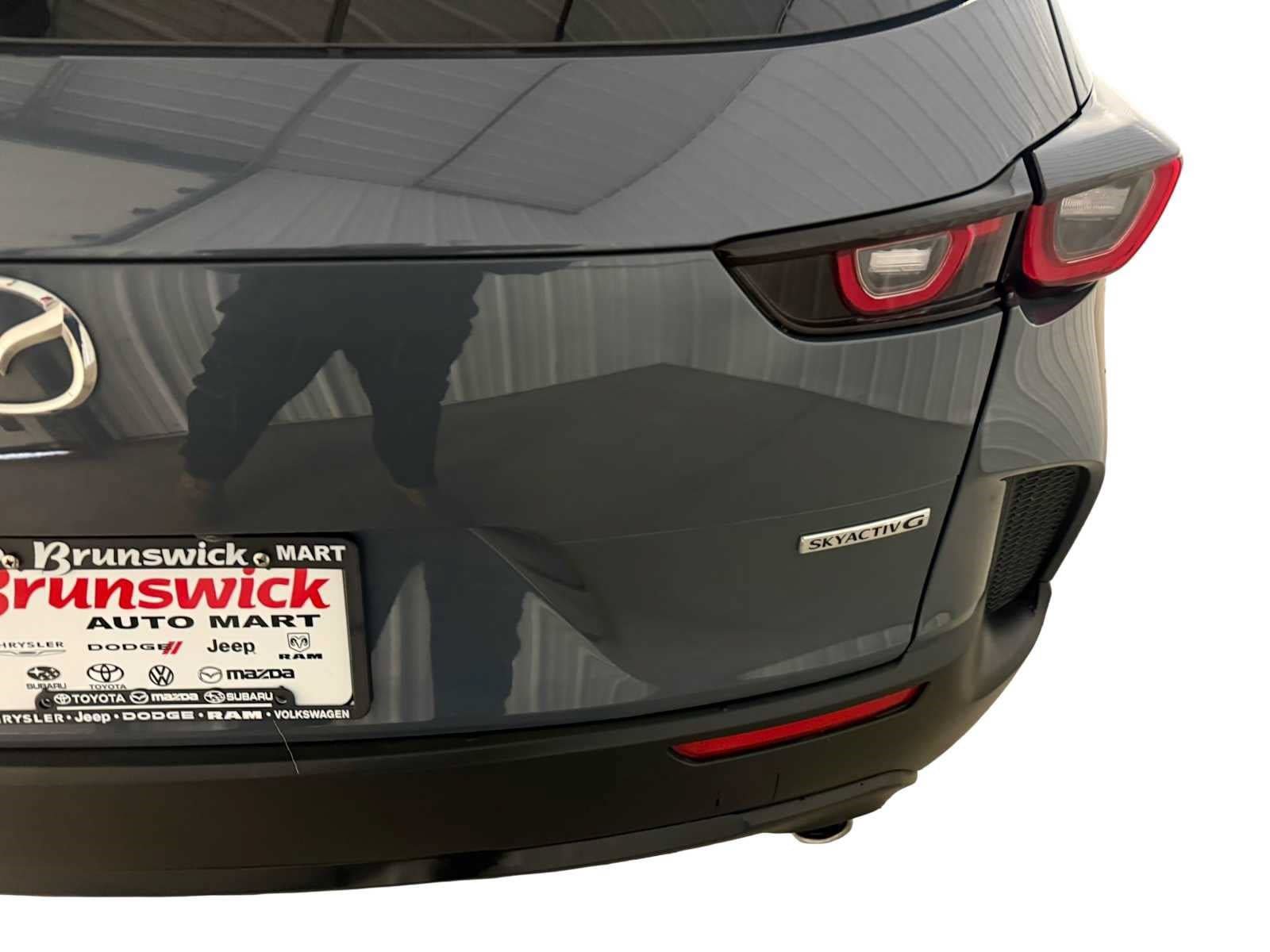 Used 2024 MAZDA CX-50 AWD 2.5 S w/ Premium Package image 17
