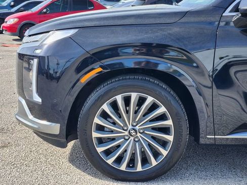 Used 2025 Hyundai Palisade Calligraphy image 8