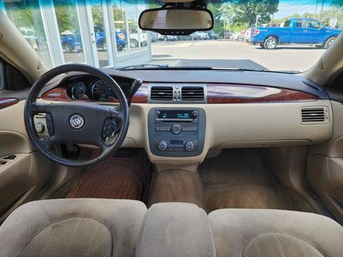 Used 2009 Buick Lucerne CX FWD image 17