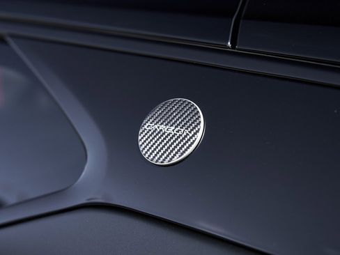 Used 2025 Lotus Eletre image 13