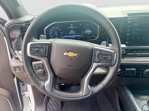 Used 2025 Chevrolet Silverado 1500 LTZ AWD/4WD image 11