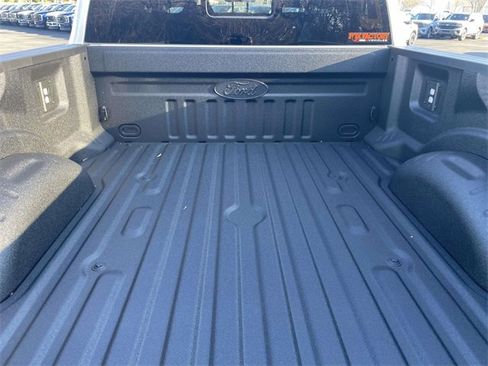 New 2026 Ford F250 Lariat w/ Black Appearance Package image 35