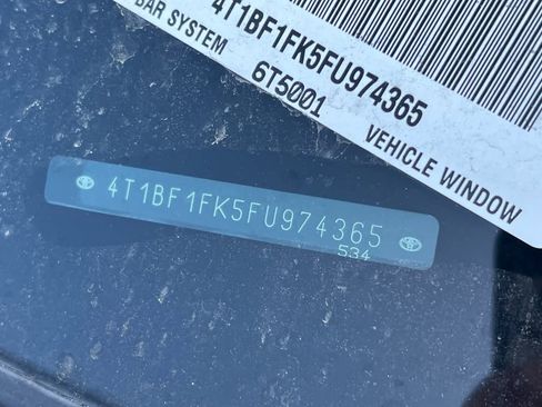 Used 2015 Toyota Camry SE image 27