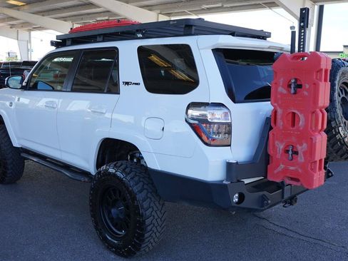 Used 2017 Toyota 4Runner TRD Pro AWD/4WD image 5