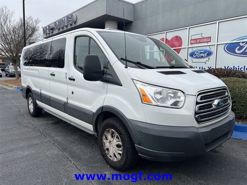 Used 2018 Ford Transit 350 XLT image 4