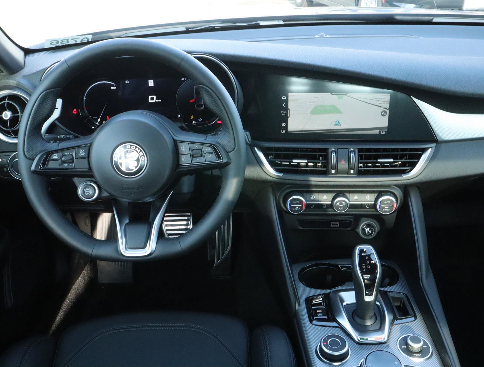 New 2025 Alfa Romeo Giulia w/ Veloce Package Rwd image 6