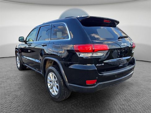 Used 2021 Jeep Grand Cherokee Laredo image 6