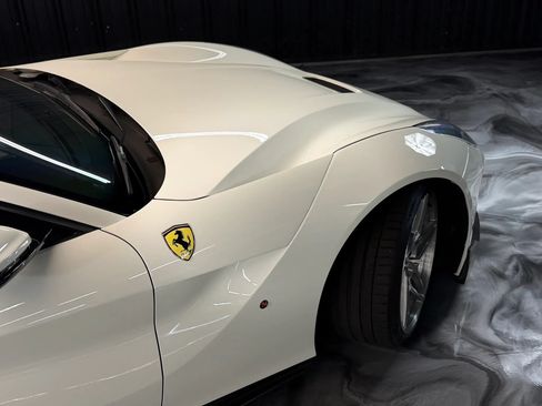 Used 2015 Ferrari F12 Berlinetta RWD image 28