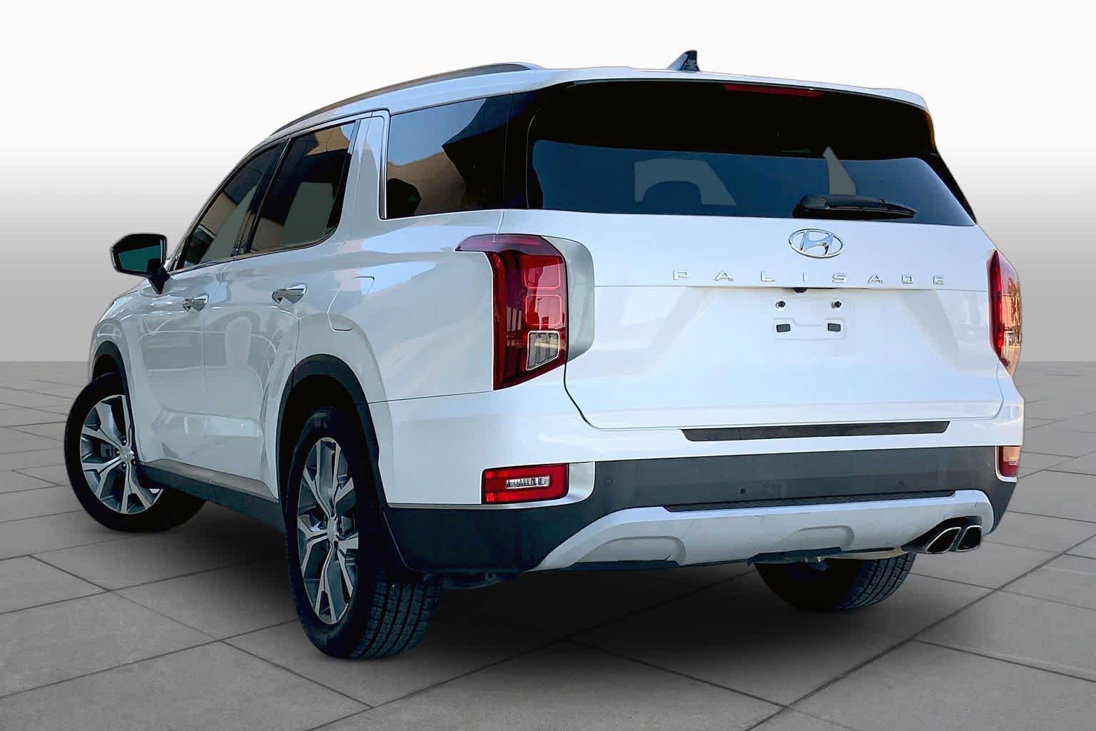 Used 2022 Hyundai Palisade SEL w/ 8P Bench Seat Package FWD image 11