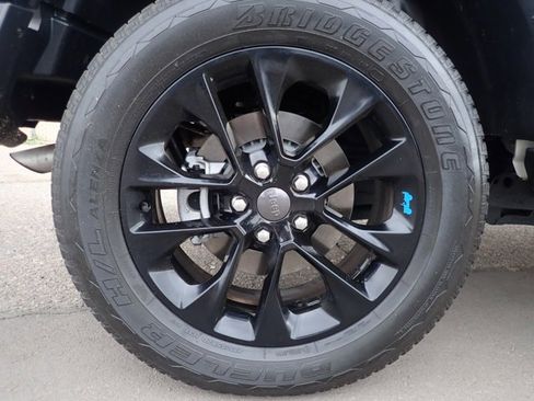 Used 2023 Jeep Wrangler Sahara image 7